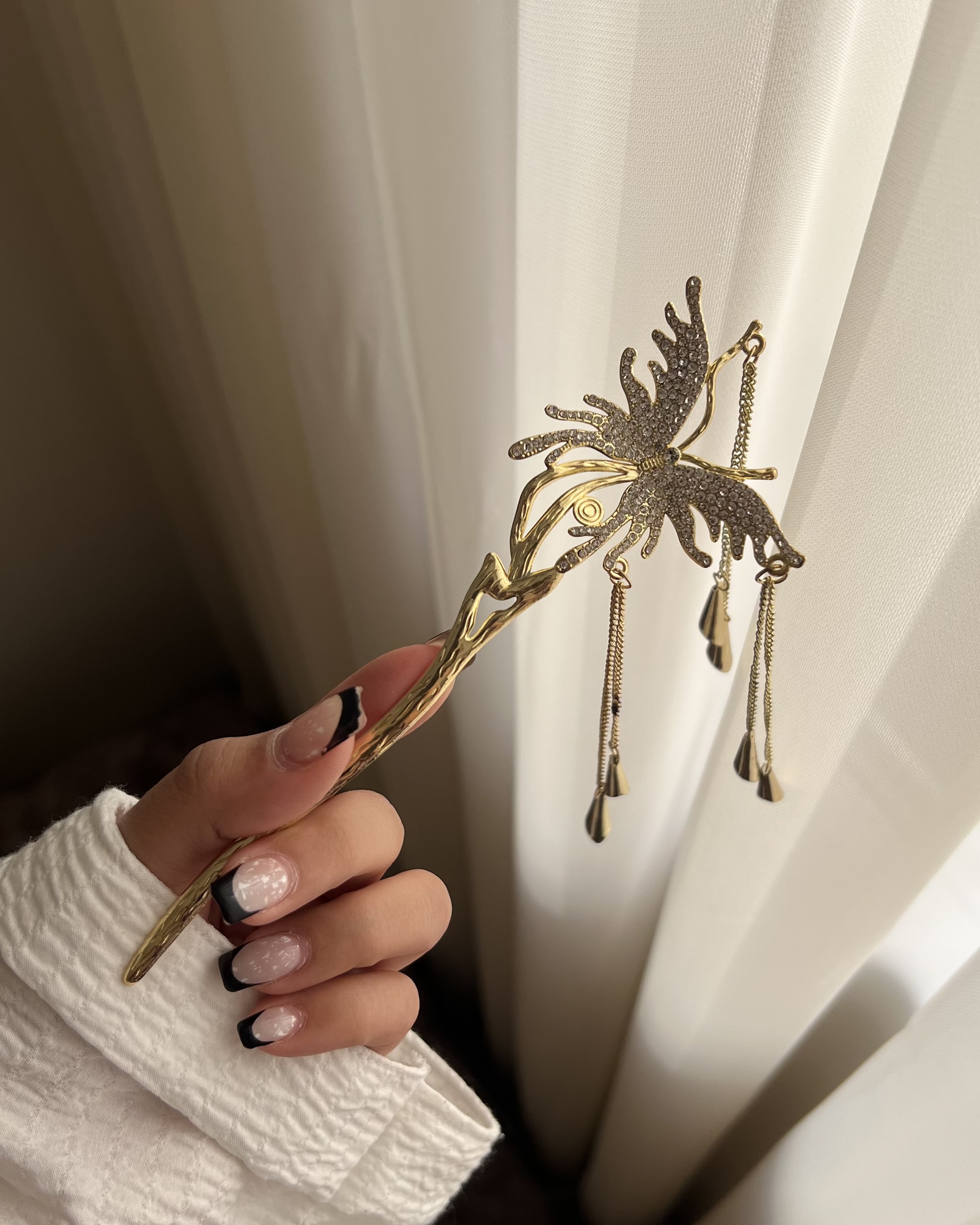 کانزاشی نگین